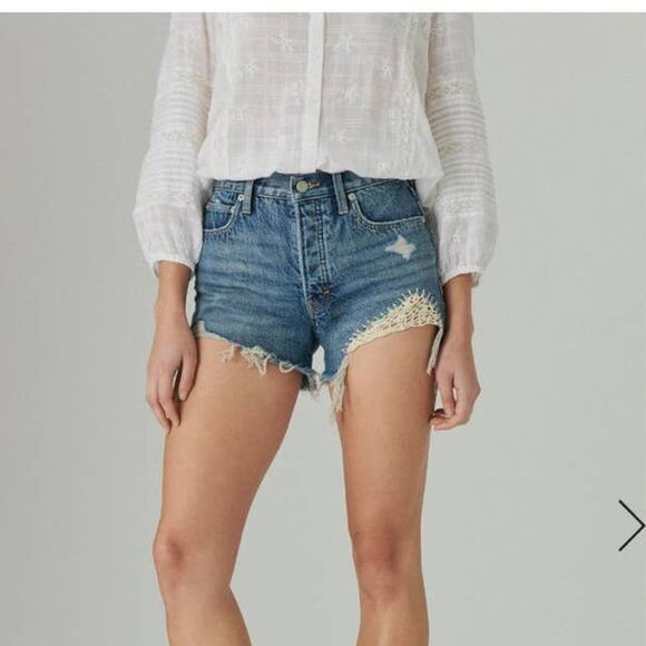 Lucky Brand Pants - Lucky Brand Denim Lace High Rise Mom Shorts size 0/25
